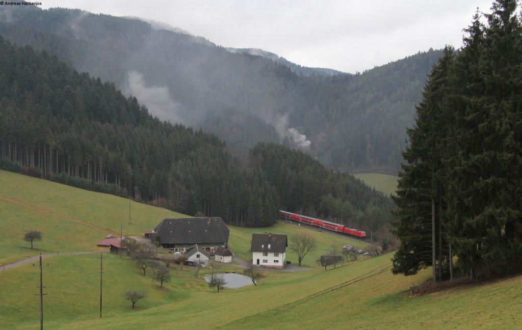 RE 5314 (Kreuzlingen-Karlsruhe Hbf) mit Schublok 146 2** bei Niederwasser 6.1.12