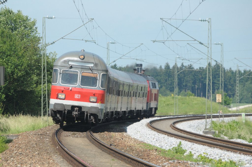 RE 57449 Memmingen-M�nchen am 04.06.11 am B� Aubing
