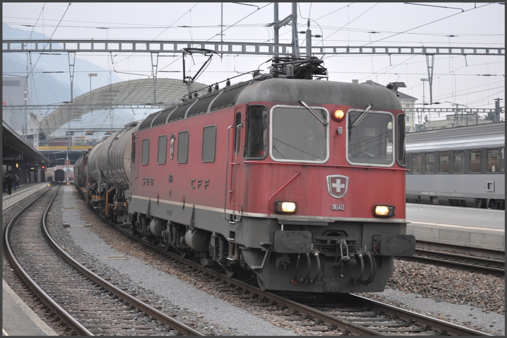 Re 6/6 11640 an einem ungewhnlich grauen Tag in Chur. (16.02.2011)