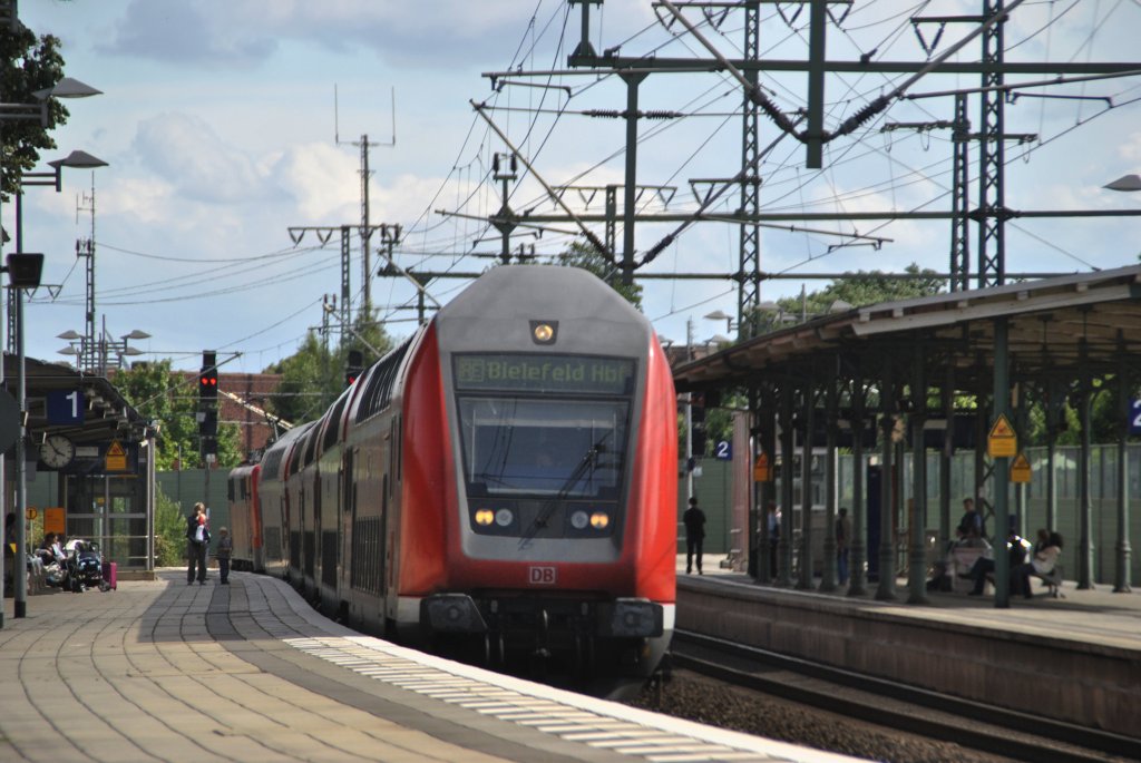 RE nach Bielefeld, am 15.07.2012 in Lehrte.