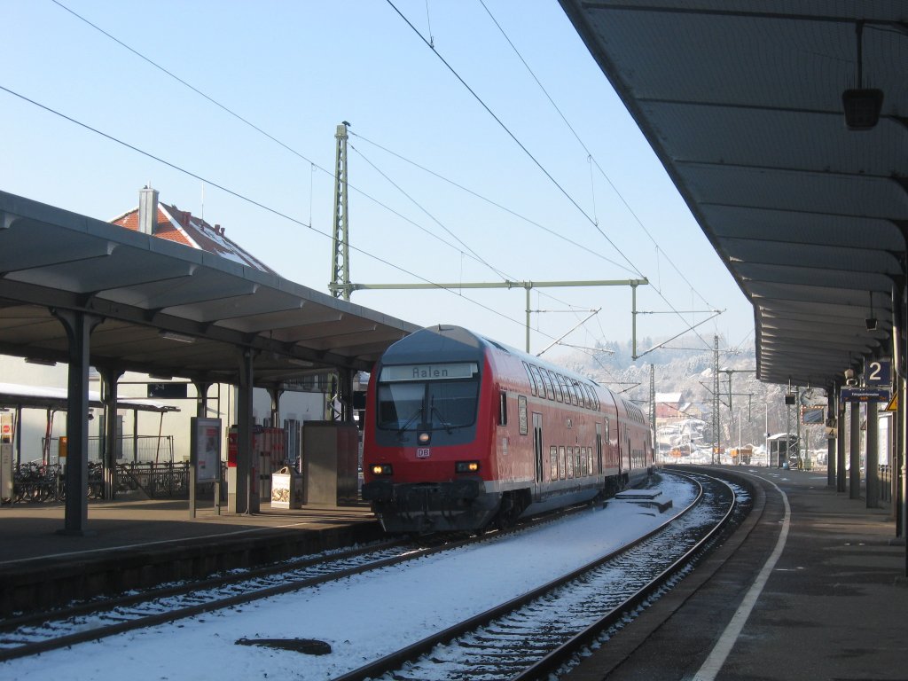 RE Stuttgart-Aalenhlt am 10.2.13 bei eiskaltem Wetter (-9) in Schwbisch Gmnd.