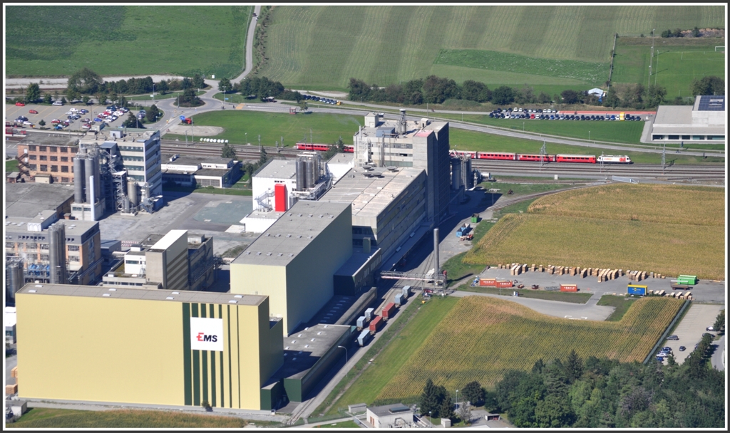 RE1140 St.Moritz-Chur bei Ems Werk. (16.09.2012)