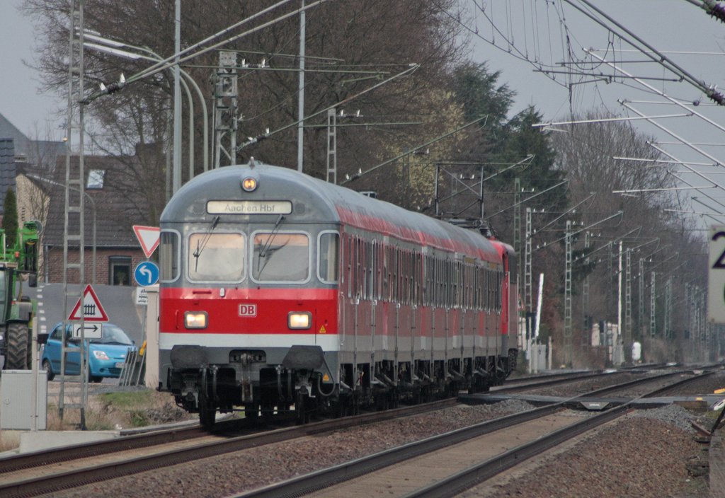 RE11592 mit 110 417 nach Aachen am Km 29.0 25.3.10