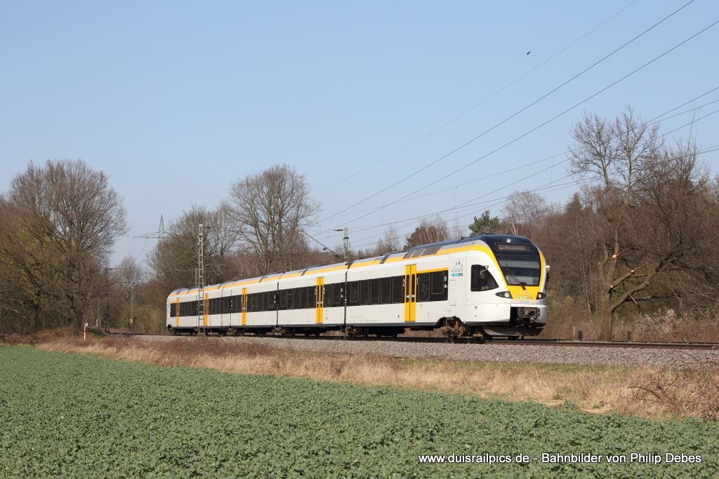 RE3 in Richtung Dsseldorf fhrt am 23. Mrz 2012 um 14:07 Uhr aufgrund einer Umleitung durch Ratingen