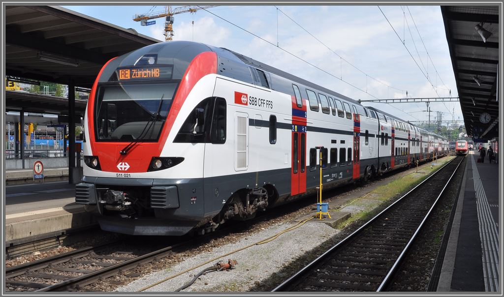 RE3773 nach Zrich HB mit 511 021 in Schaffhausen. (07.05.2013)