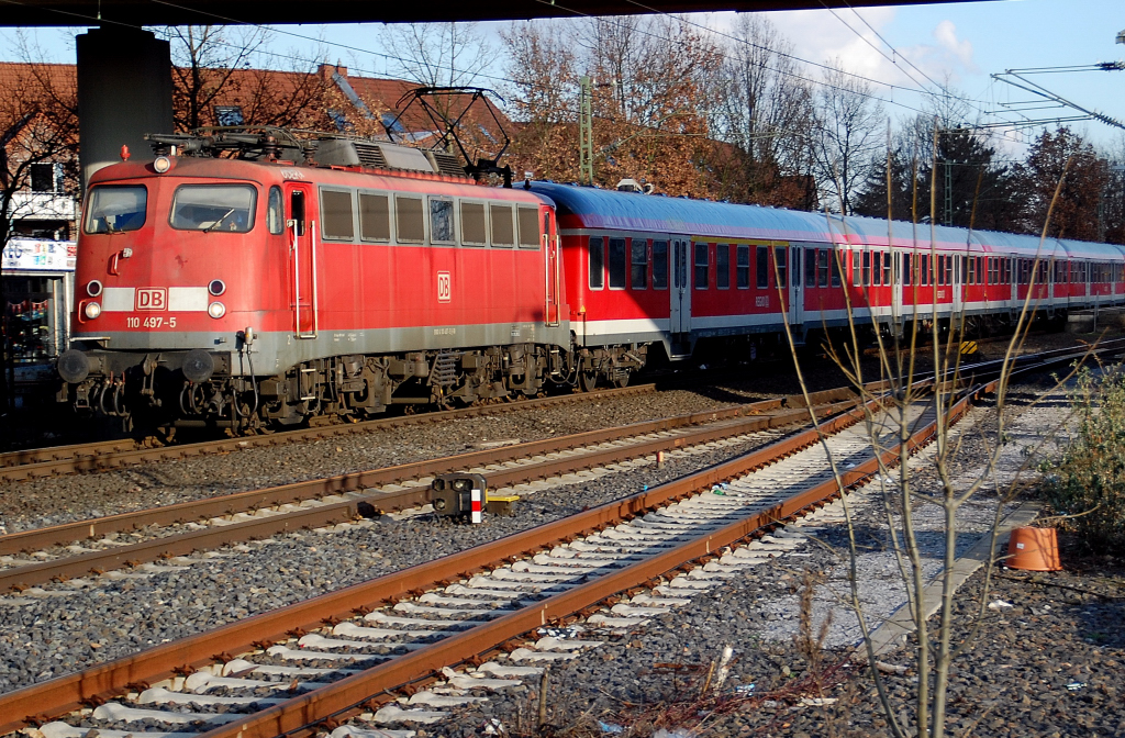 RE4 Verstrker gezogen von der 110 497-5 am Nachmittag des 8.Februar2011.