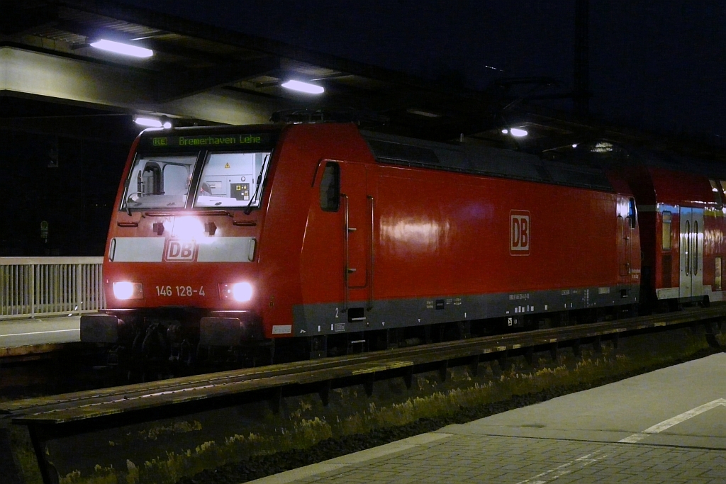 Regio nach Bremerhaven abfahrbereit in Osnabrueck am 20. Januar 2011.