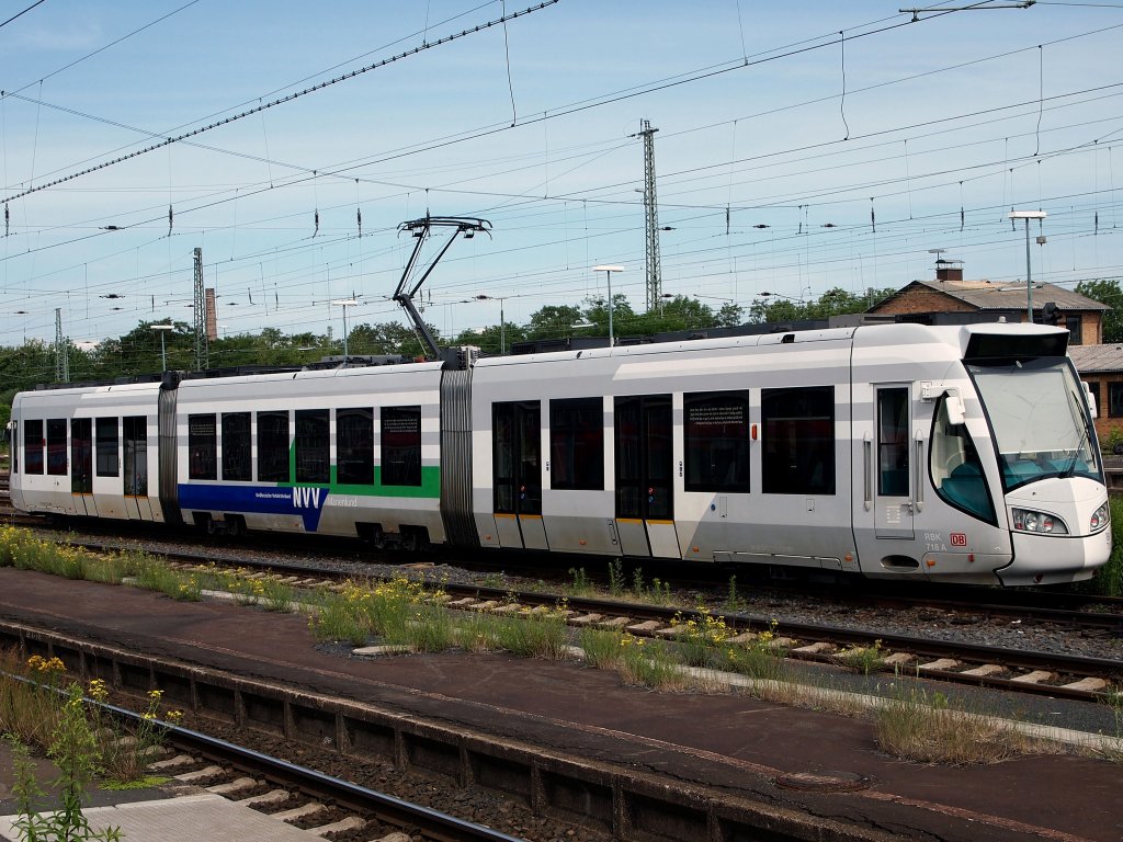 Regio-Tram in Lauerstellung am 13.6.2011 Kassel Hbf.