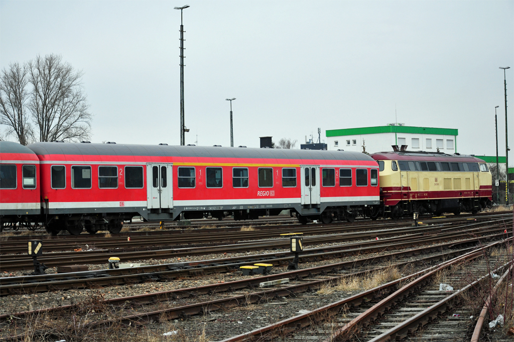Regio-Wagen DB 50 8031-34 337-1 beim Bf Euskirchen - 12.02.2012