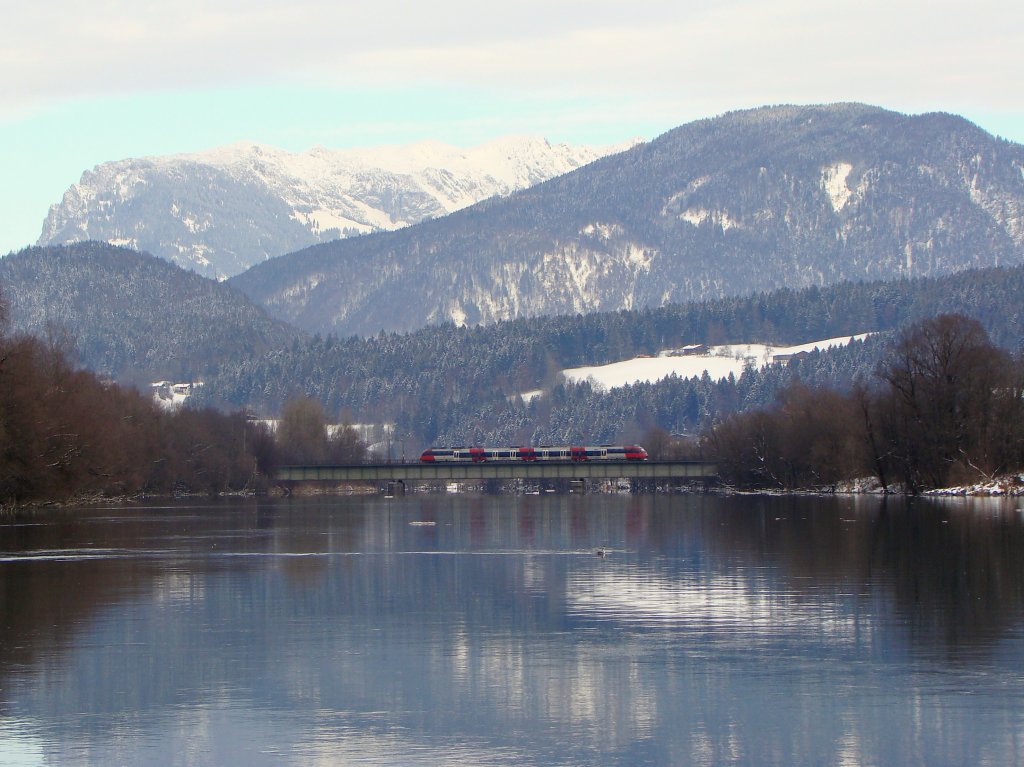 Regionalzug (4024) bei Langkampfen.01.02.2010