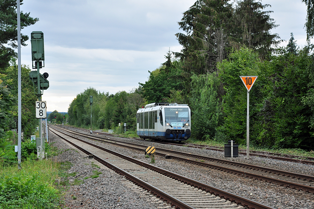 Regiosprinter der Rurtalbahn, eingesetzt als Brdeexpress von Dren nach Euskirchen, in Euskirchen 28.08.2011