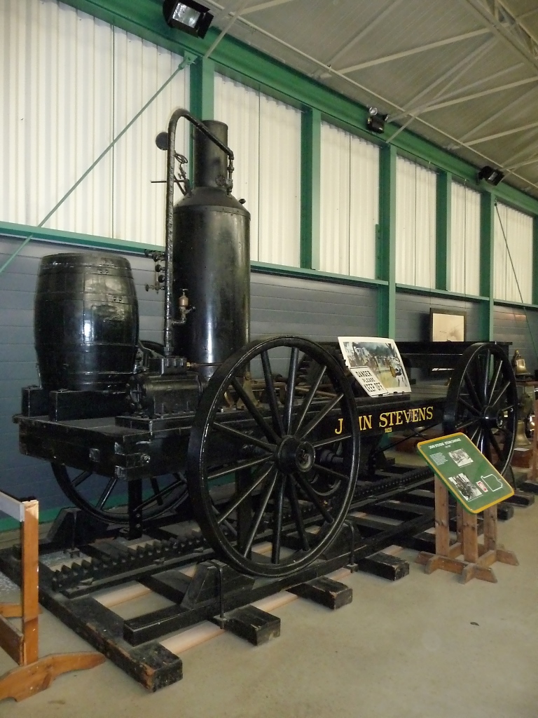 Replika des John Stevens Steam Carriage von 1825 im Railroad Museum of Pennsylvania in Strassburg, PA (02.06.09)