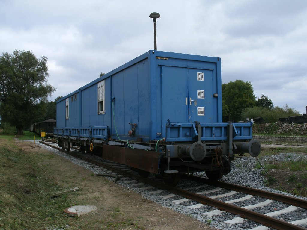 Res 37 80 3947 030-7 auf dem Tankgleis in Putbus am 04.September 2012.