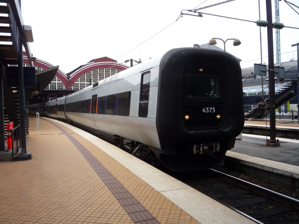 resundstog, Kbenhavn H, 09.06 2010