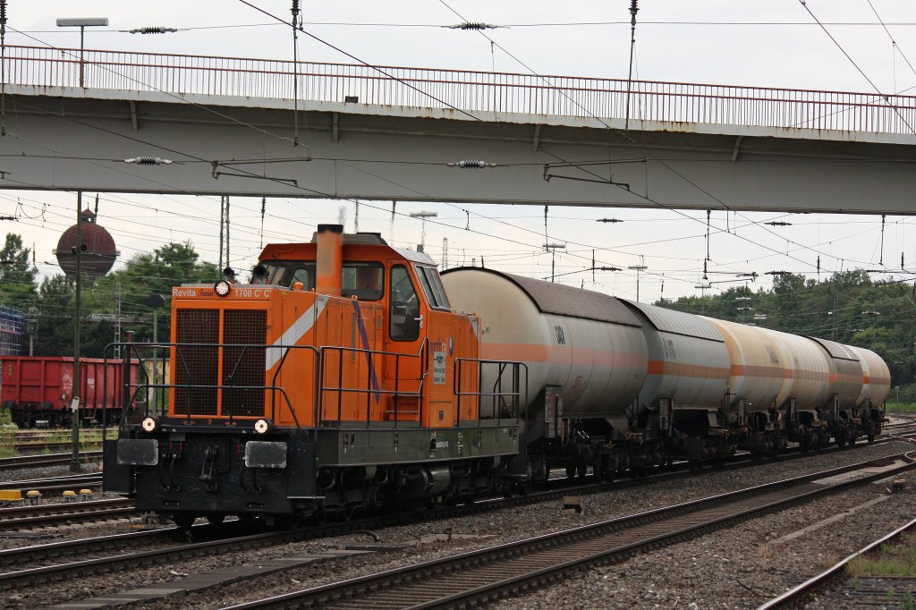 Revita Twin 1700 C'C' 241 007 (im Einsatz fr BSM) am 6.7.12 mit einem Gaskesselzug in Duisburg-Entenfang.