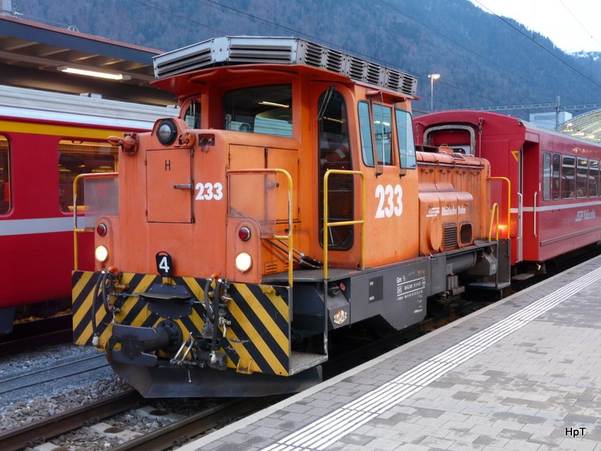 RhB - Dieselrangierlok Gm 3/3 233 im Bahnhof Chur am 01.01.2010