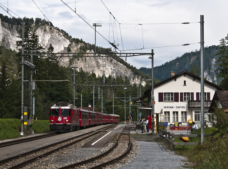 RhB Ge 4/4 II 612  Zernez  am 13. August 2010 in Versam-Safien.