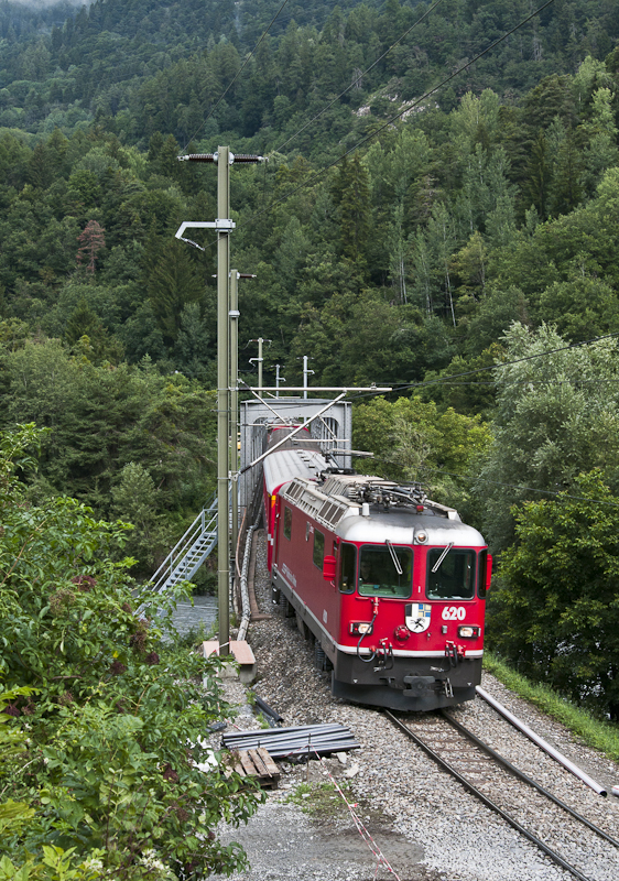 RhB Ge 4/4 II 620  Zernez  am 13. August 2010 bei Reichenau-Tamins.