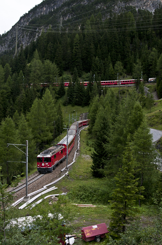 RhB Ge 4/4 II 626  Malans  am 12. August 2010 bei Preda. (Fotomontage).