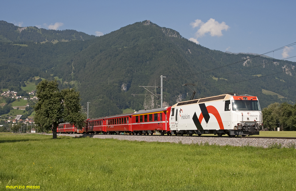 RhB Ge4/4''' 649 (Holcim livery) runs near Malans as RE1029 (Landquart - Davos Platz) on the 26th of June in 2010