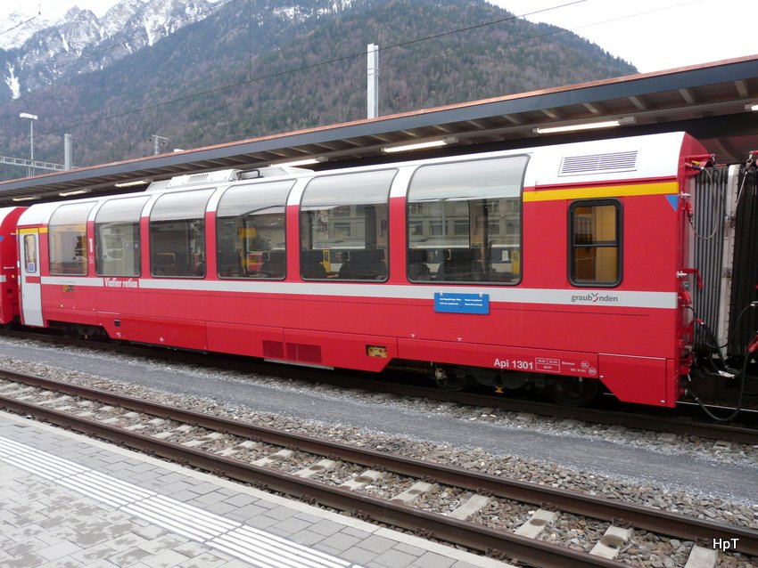 RhB - Personenwagen 1 Kl. Api 1301 im Bahnhof Chur am 01.01.2010