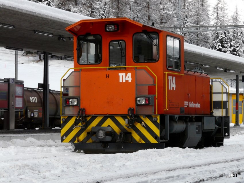 RhB - Rangierlok Tm 2/2 114 im Bahnhof von Pontresina am 01.01.2010
