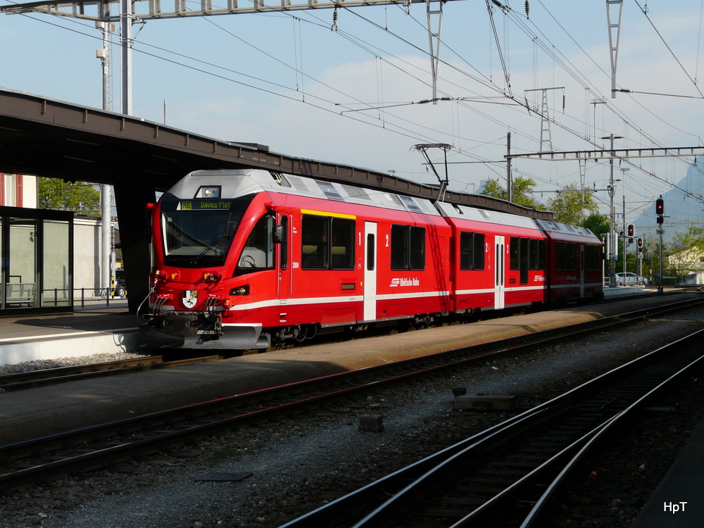 RhB - Triebzug ABe 8/12 3504 in Landquart bei Rangierfahrt am 22.04.2011