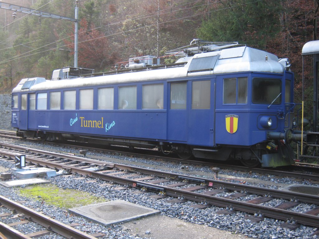 RM ABe 526 290-2 (ex. SOB Nr.11),  Tunnelkino , whrend der Winterpause abgestellt in Gnsbrunnen, 09.11.2011.
