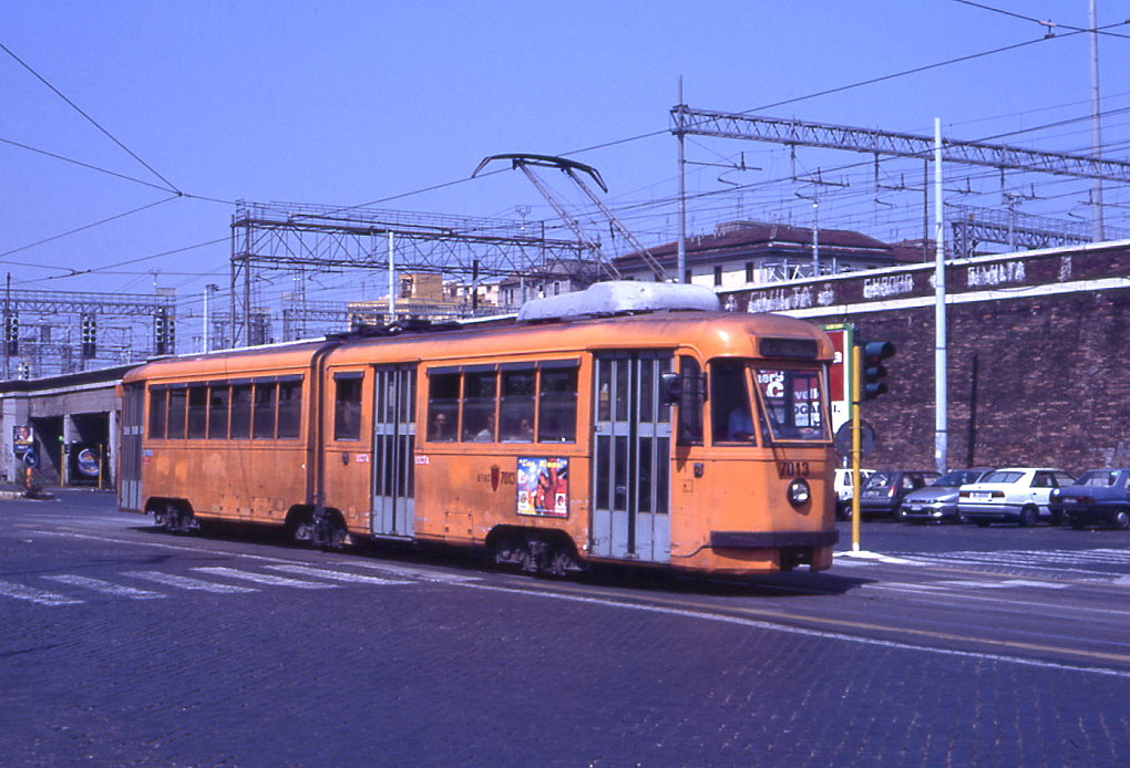 Rom Tw 7013, Piazzale Labicano (Porta Maggiore), 28.08.2001.