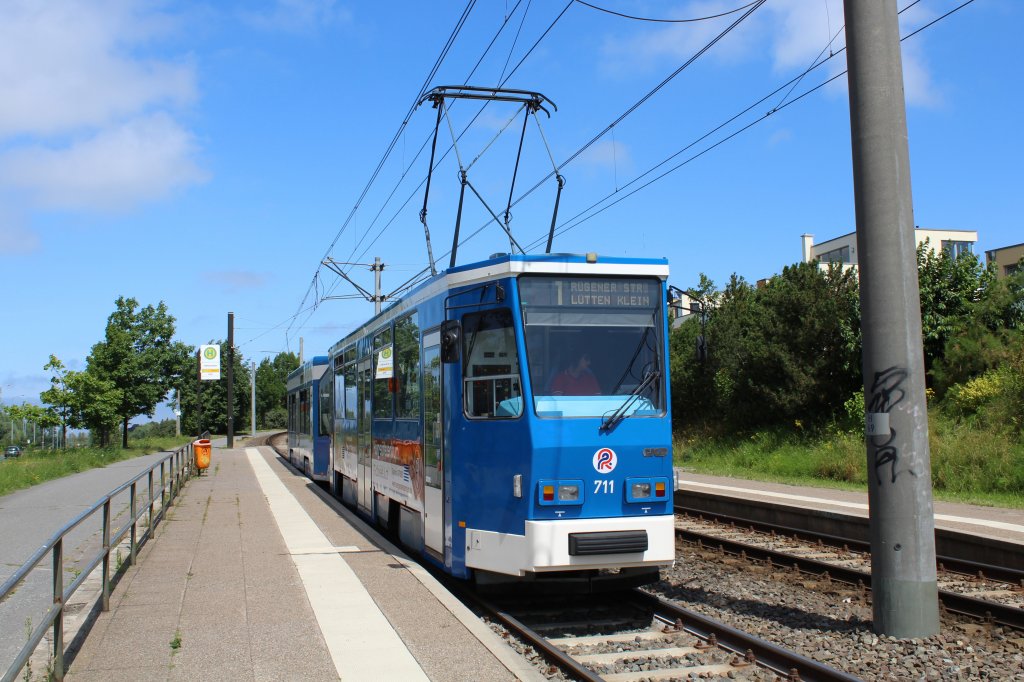 Rostock RSAG SL 1 (T6A2M 711) Toitenwinkel, Hafenallee (Endstelle, Ankunftshaltestelle) am 16. Juli 2013.