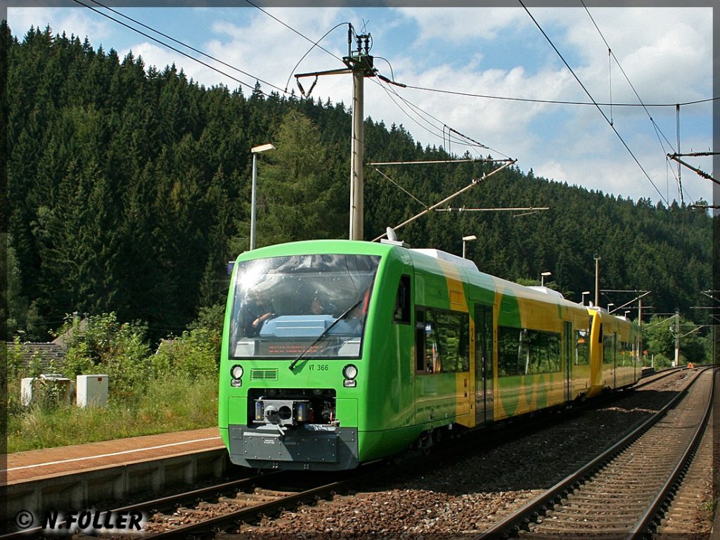 RS 1 VT 366 und VT 365 der WEG als Sonderfahrt auf der Frankenwaldbahn in Frtschendorf am 10.08.2012
