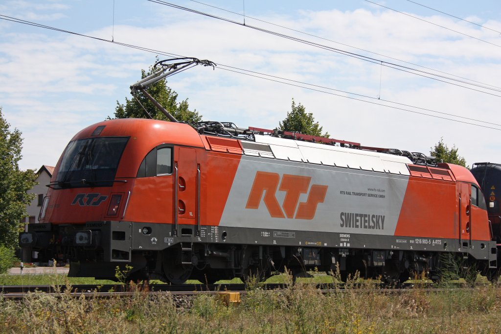 RTS 1216 903 am 15.8.12 in Thngersheim.