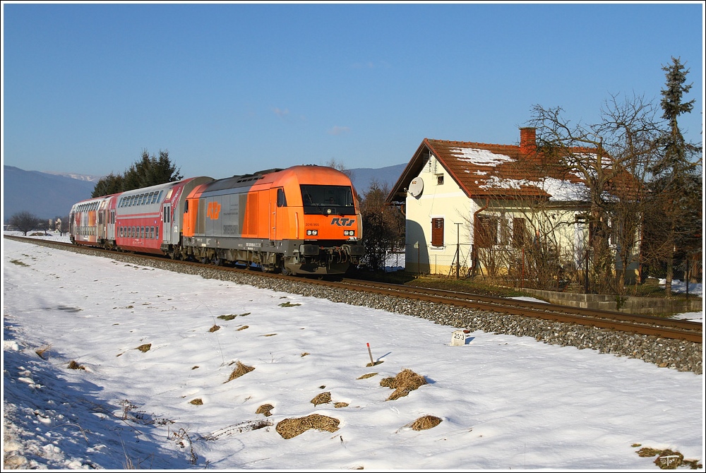 RTS 2016 905 fhrt mit GKB Dosto als R4366 von Wies Eibiswald nach Graz Krottendorf 27.12.2010