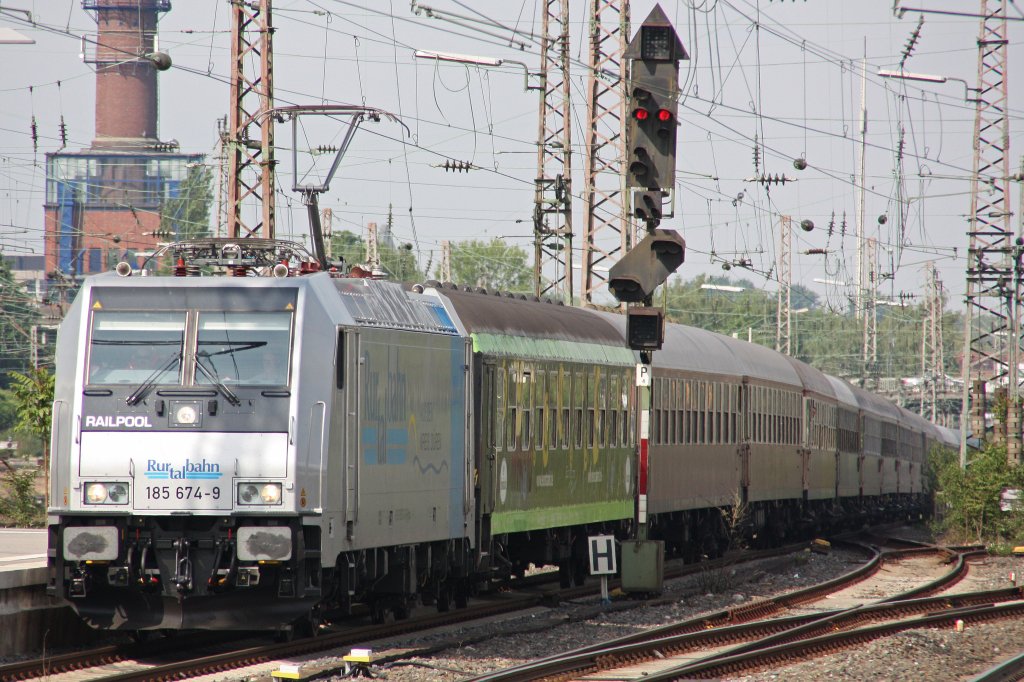 Rurtalbahn/Railpool 185 674 endet am 29.5.10 mit Sonderzug aus Dren in Essen Hbf