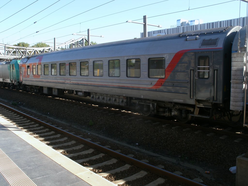 Russischer Weitstreckenwagen,am 01.Oktober 2011,im D-Zug Berlin Gesundbrunnen-Saratow in Berlin Gesundbrunnen. 