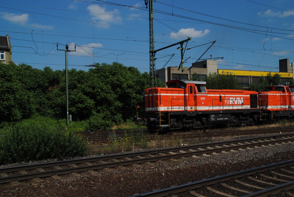 RVM 61 und eine Schwesterlok, am 07.07.10 in Lehrte.