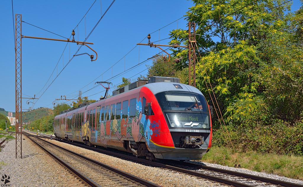 S 312-140 fhrt durch Maribor-Tabor Richtung Zidani Most. /23.8.2012