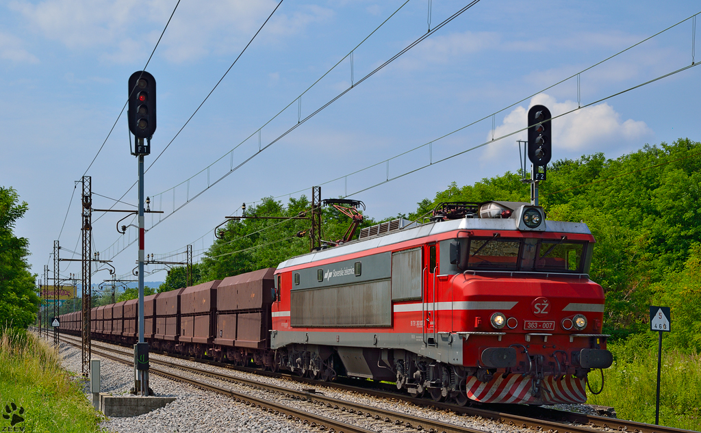 S 363-007 zieht Erzzug durch Maribor-Tabor Richtung Norden. /4.7.2013