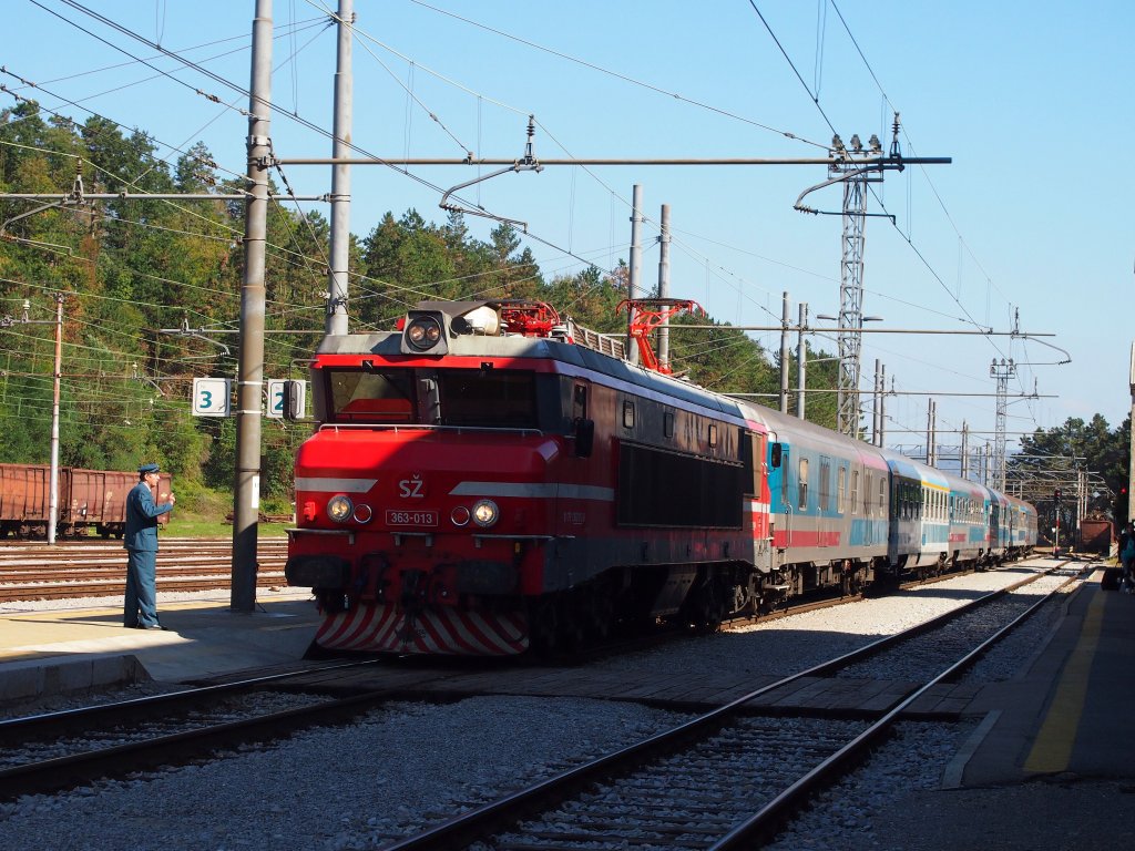 S 363 013 Alstom in Bf. Pivka am 2012:09:17