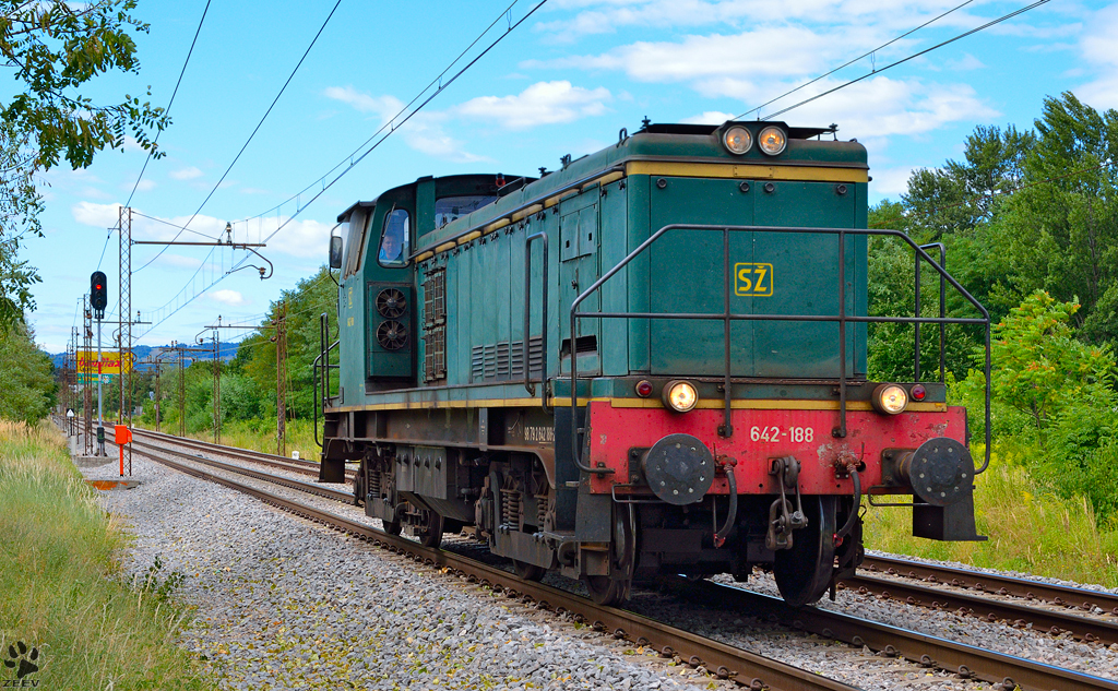 S 642-188 fhrt als Lokzug durch Maribor-Tabor Richtung Maribor Hauptbahnhof. /30.7.2013