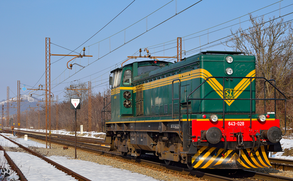 S 643-028 fhrt durch Maribor-Tabor Richtung Studenci Bahnhof. /1.3.2013