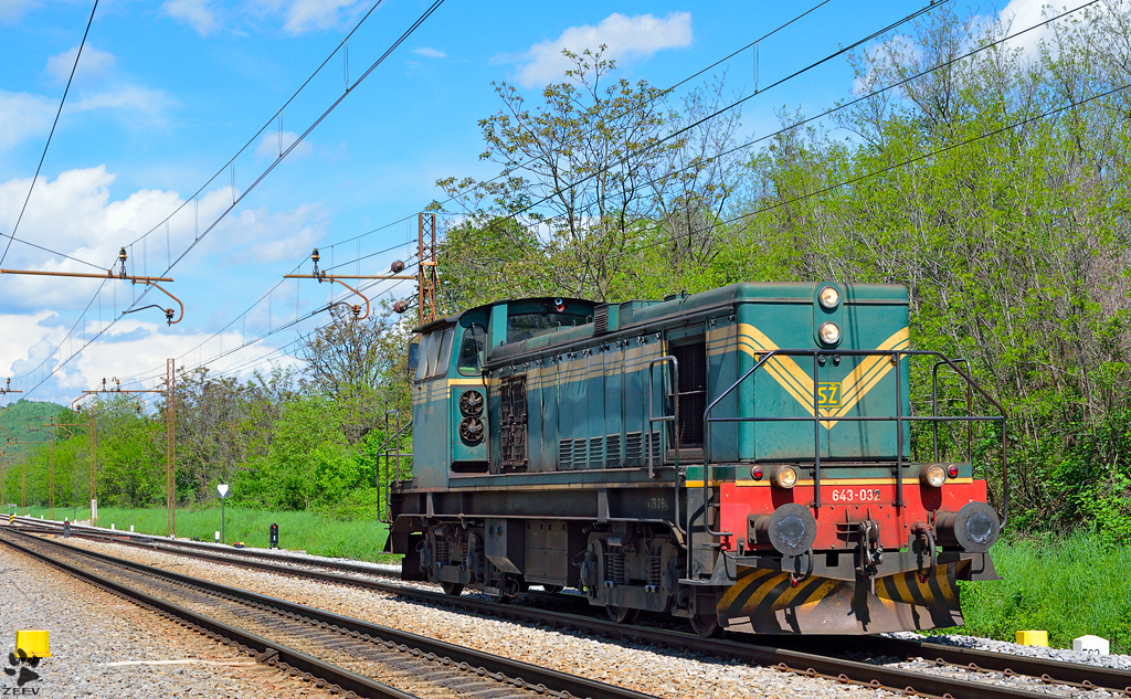 S 643-032 fhrt als Lokzug durch Maribor-Tabor Richtung Tezno Verschiebebahnhof. /3.5.2013