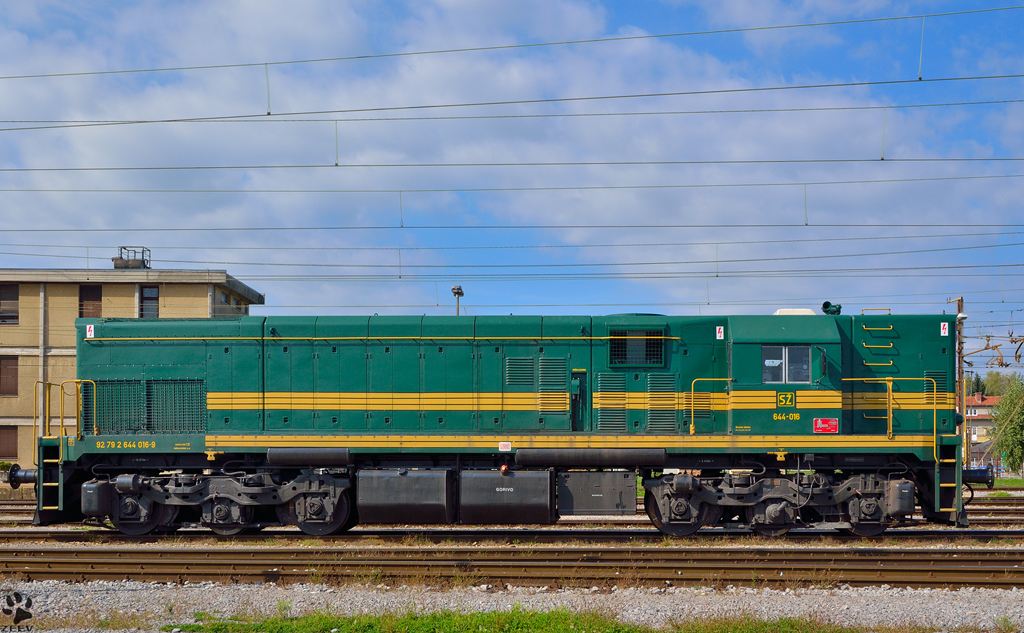S 644-016 wartet in Pragersko auf Neuauftrag Richtung Hodo. /5.10.2012