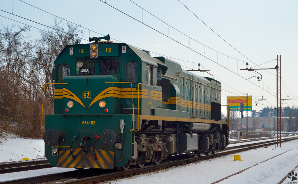 S 664-112 fhrt als Lokzug durch Maribor-Tabor Richtung Studenci Bahnhof. /28.3.2013