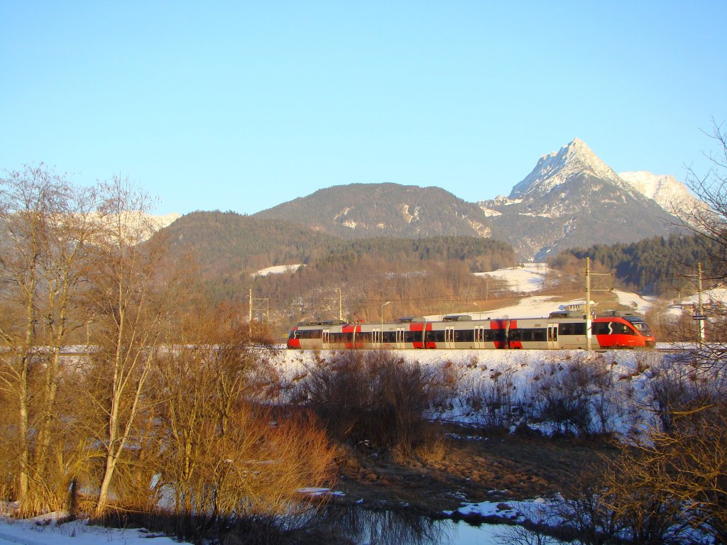 S-Bahn in Langkampfen Haltestelle. 08.02.2011