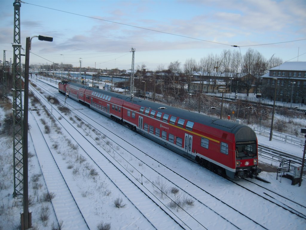 S-Bahn Rostock im Bf Warnemnde-Werft
08.01.2010