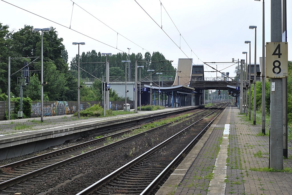 S-Bahnhof Karl-Wiechert-Allee/Hannover,am 14.06.2011.