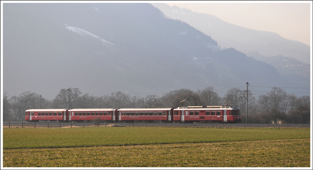 S1 1520 zwischen Landquart und Malans. (03.03.2011)