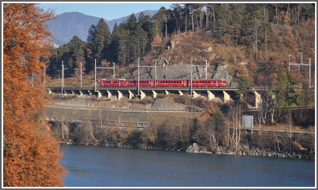 S2 1564 bei Reichenau-Tamins. (23.11.2011)