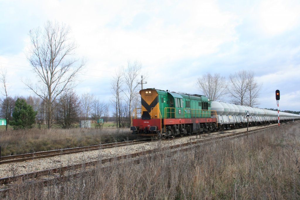 S200-528 am 24.11.09 Einfahrt im Bahnhof Wezyska